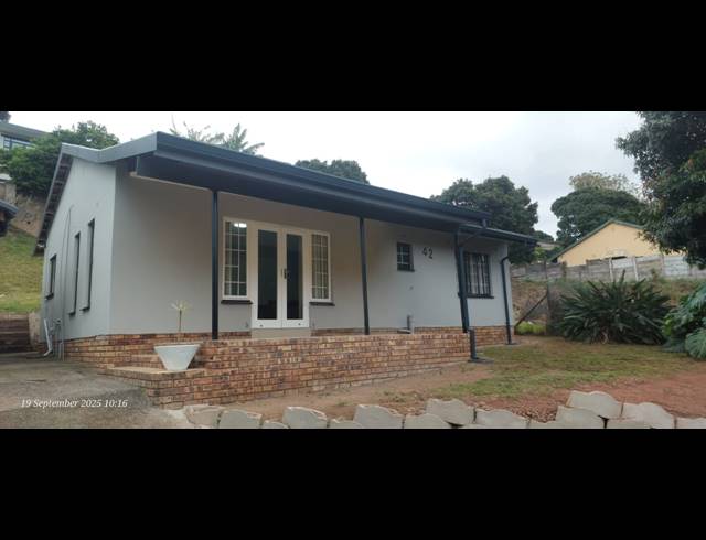 3 BEDROOM HOUSE TO LET IN ESCOMBE